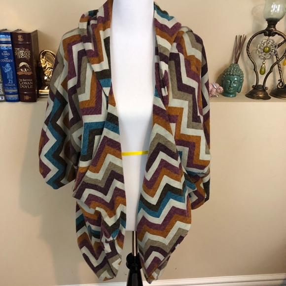 LF Mags & Pye Chevron Hooded Sweater Jacket Sz OS - Picture 3 of 6